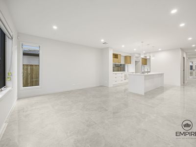 14 Sandalwood Crescent, Clyde North