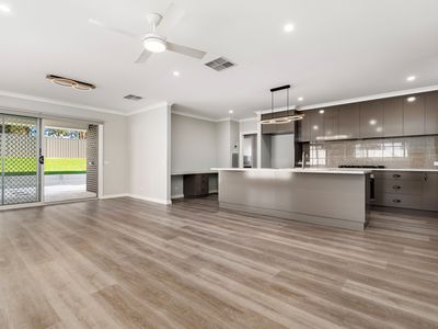 91 JACKEROO CIRCUIT, Thurgoona