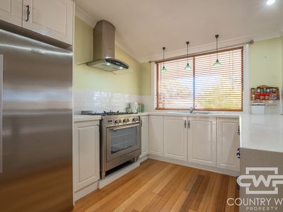 952 Polhill Road, Wellingrove