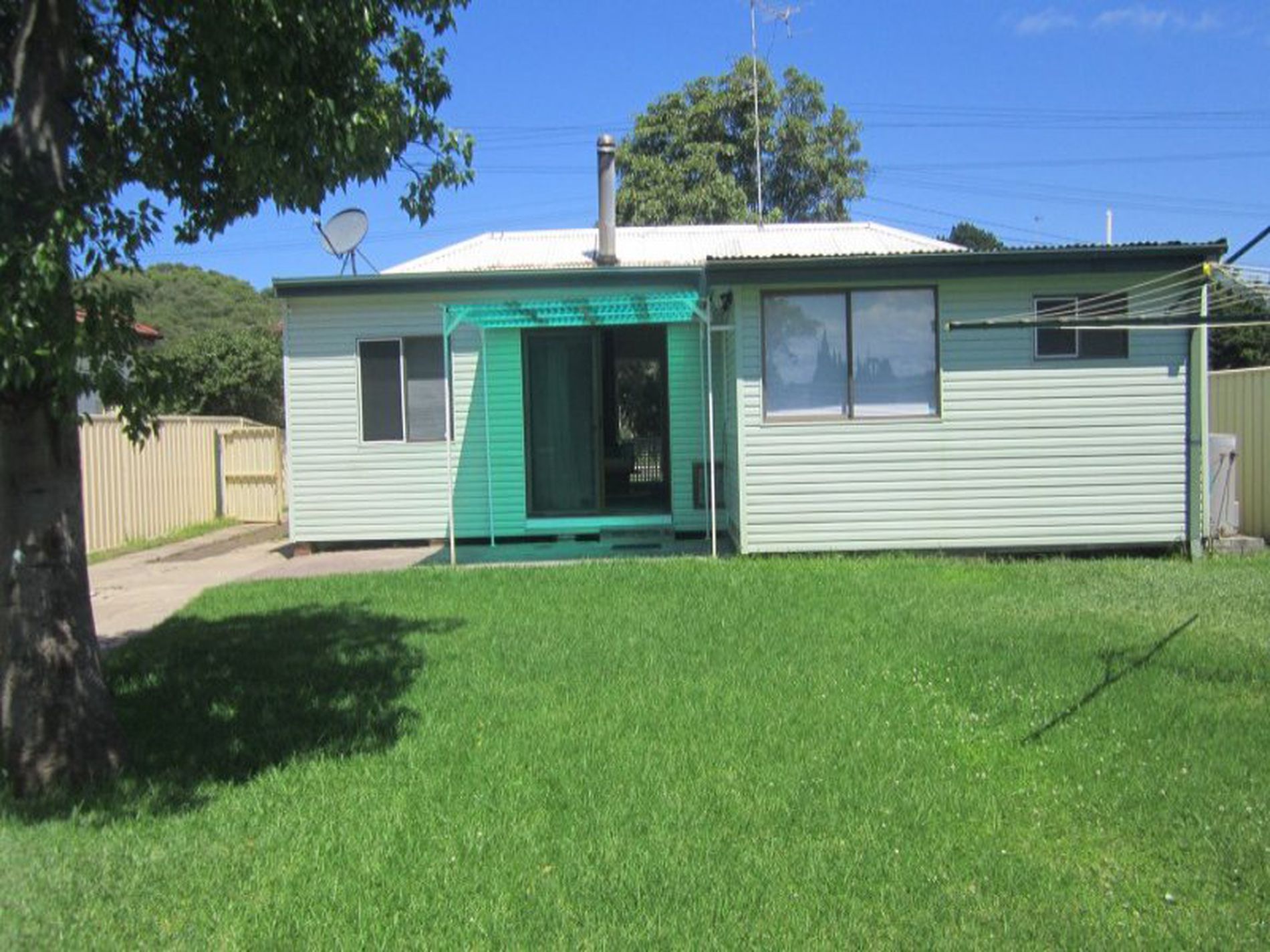 8 Lakeview Parade, Primbee