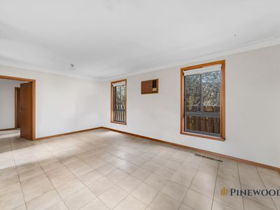 8 Severn Street, Epping