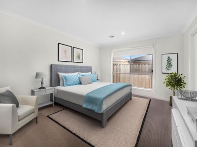 2  Grandstand Cres, Clyde North