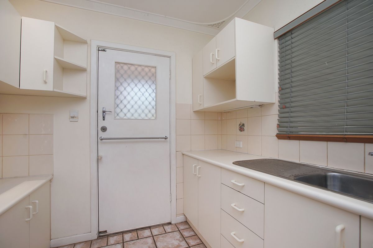 19 Warren Road, Maida Vale