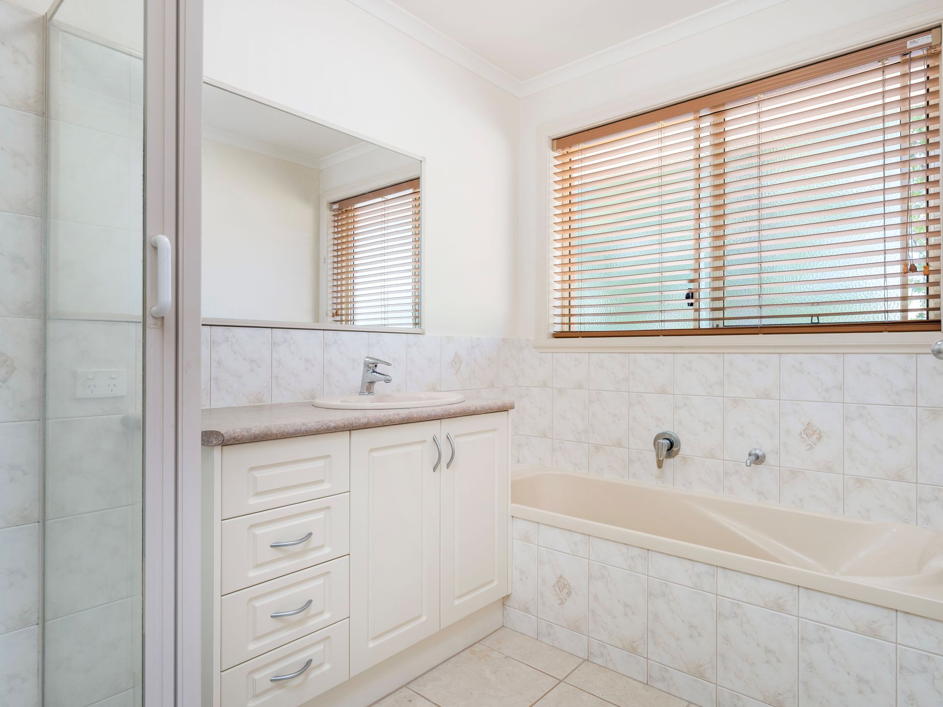 748 UNION ROAD, Glenroy