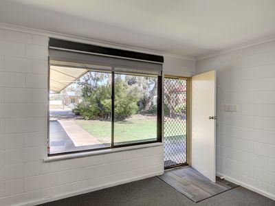 2 / 7 Todd Avenue, Murray Bridge