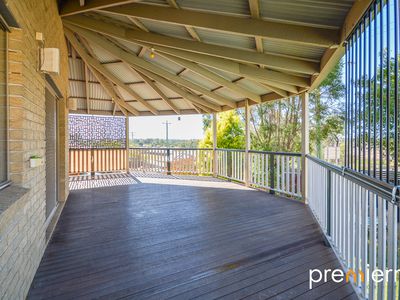 8 Dawson Court, Collingwood Park