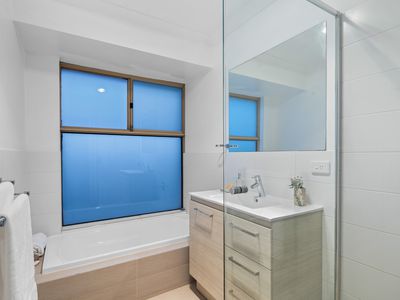 20 Ten Seldam Circle, Winthrop