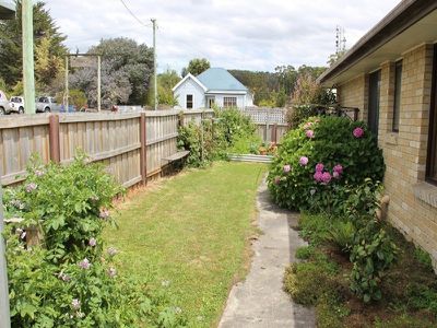 Unit 1 / 5 Louisa Street, Cygnet