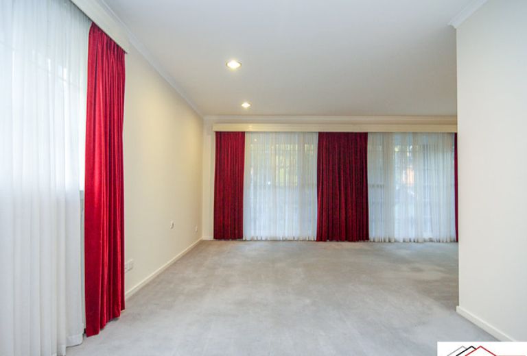 17 Talbot Road, Mount Waverley