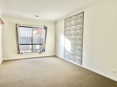 40 Grovedale Way, Manor Lakes