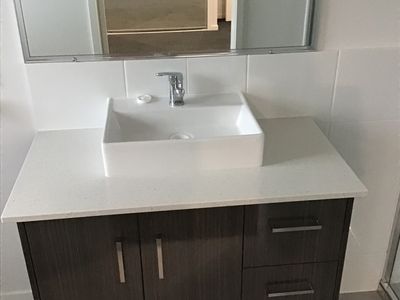 1 / 13 Sharp Cres, Branyan