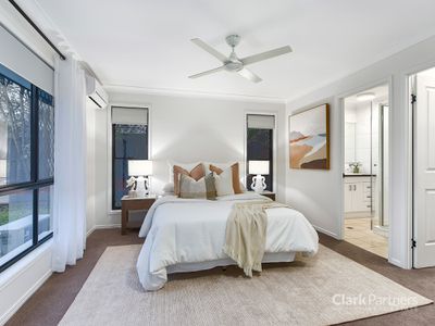6 Jean Close, Joyner