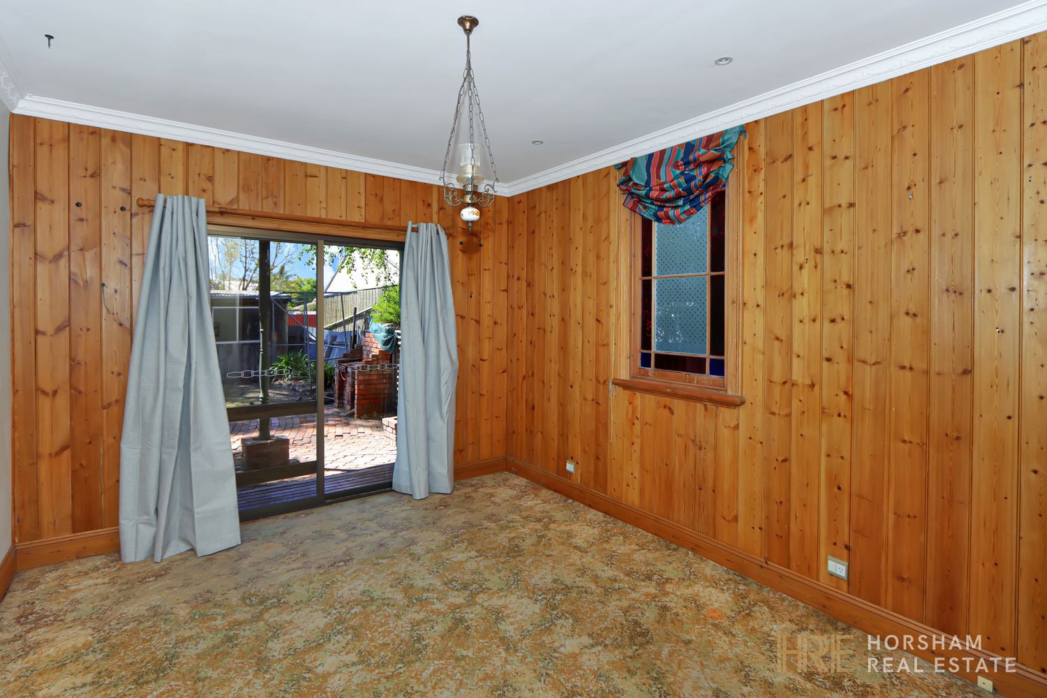 9 Henry Street, Horsham