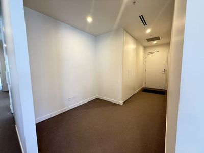 3402 / 5 Gadigal Avenue, Waterloo