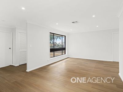 7 Oaks Avenue, Kanahooka