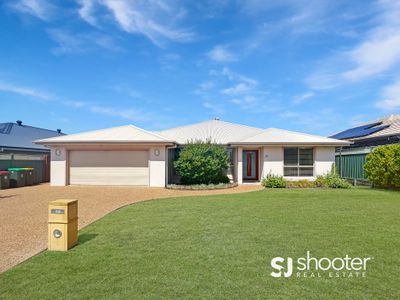 22 Loch Lomond Way, Dubbo