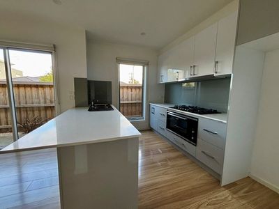 31 Ambersweet Drive, Tarneit