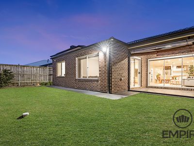 11 Sandymount Drive, Clyde North