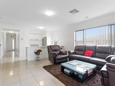 49 Basinview Drive, Tarneit