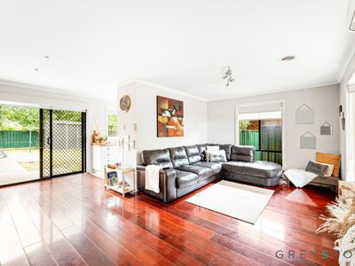 7 Woodbridge Place, Burnside