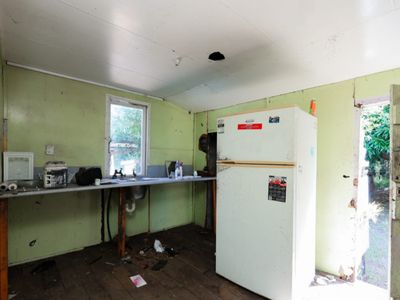 281 Creek Street, Berserker