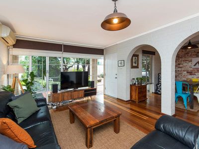 1 / 4 Monash Avenue, Nedlands