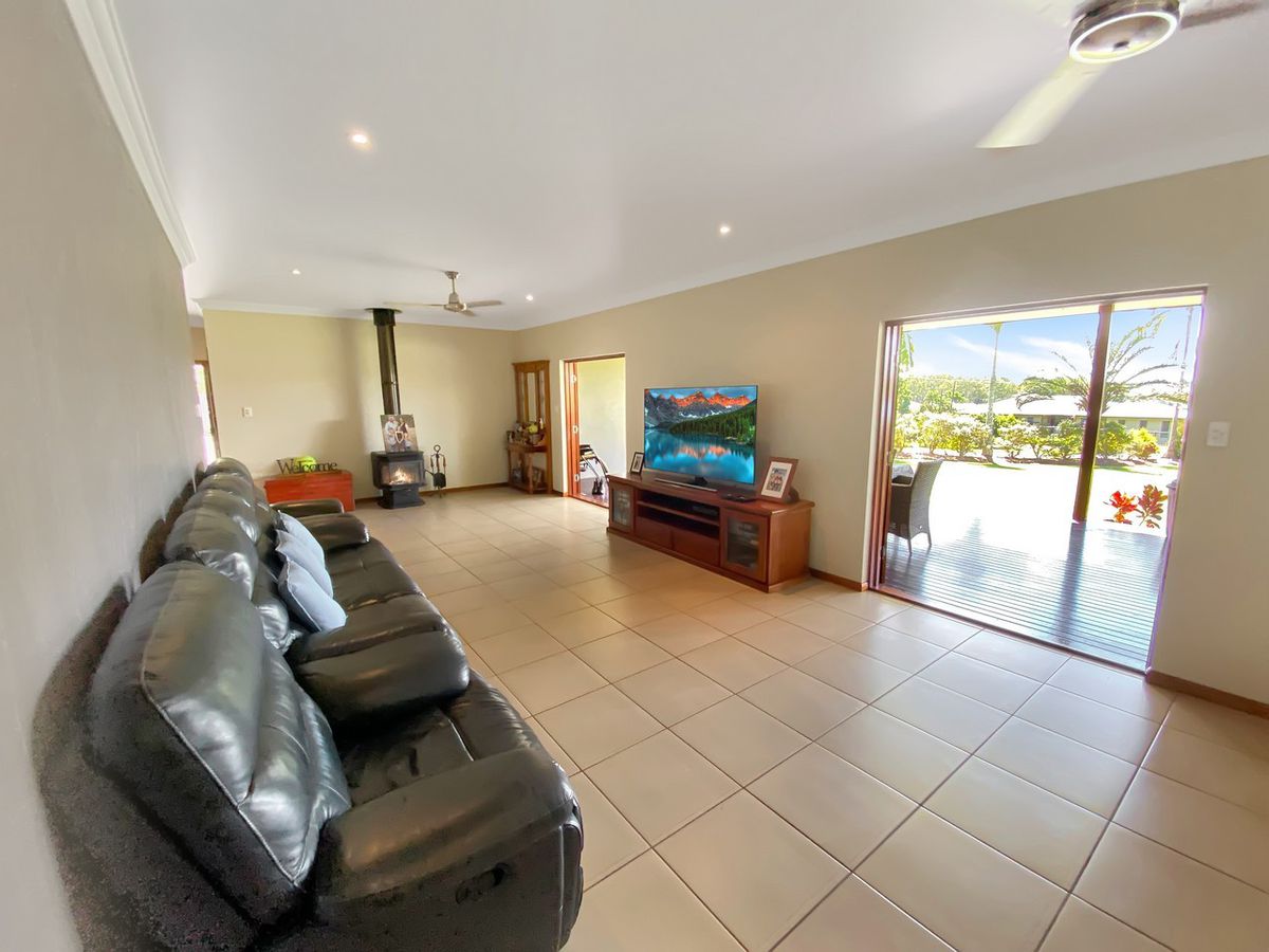 2 Larfield Close, Atherton