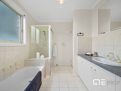 3 / 25 Bradley Drive, Mill Park