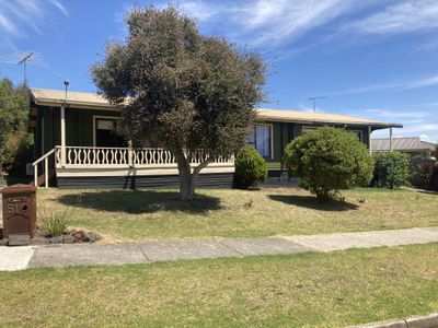 51 Darrambal Crescent, Leopold