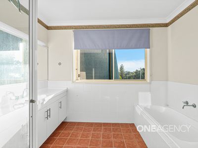 42 Orama Crescent, Orient Point