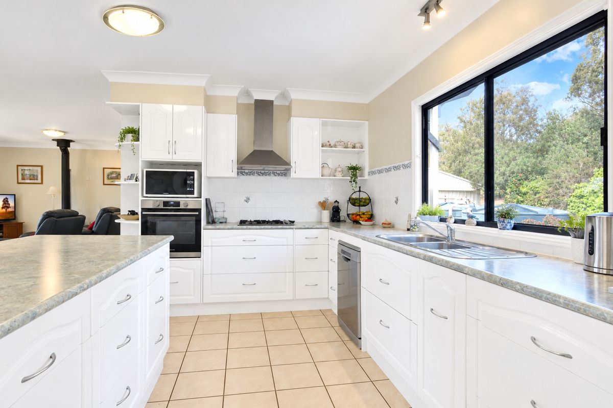 16 Kookaburra Place, Bodalla