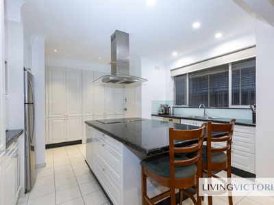 9 Terang Avenue, Burwood East