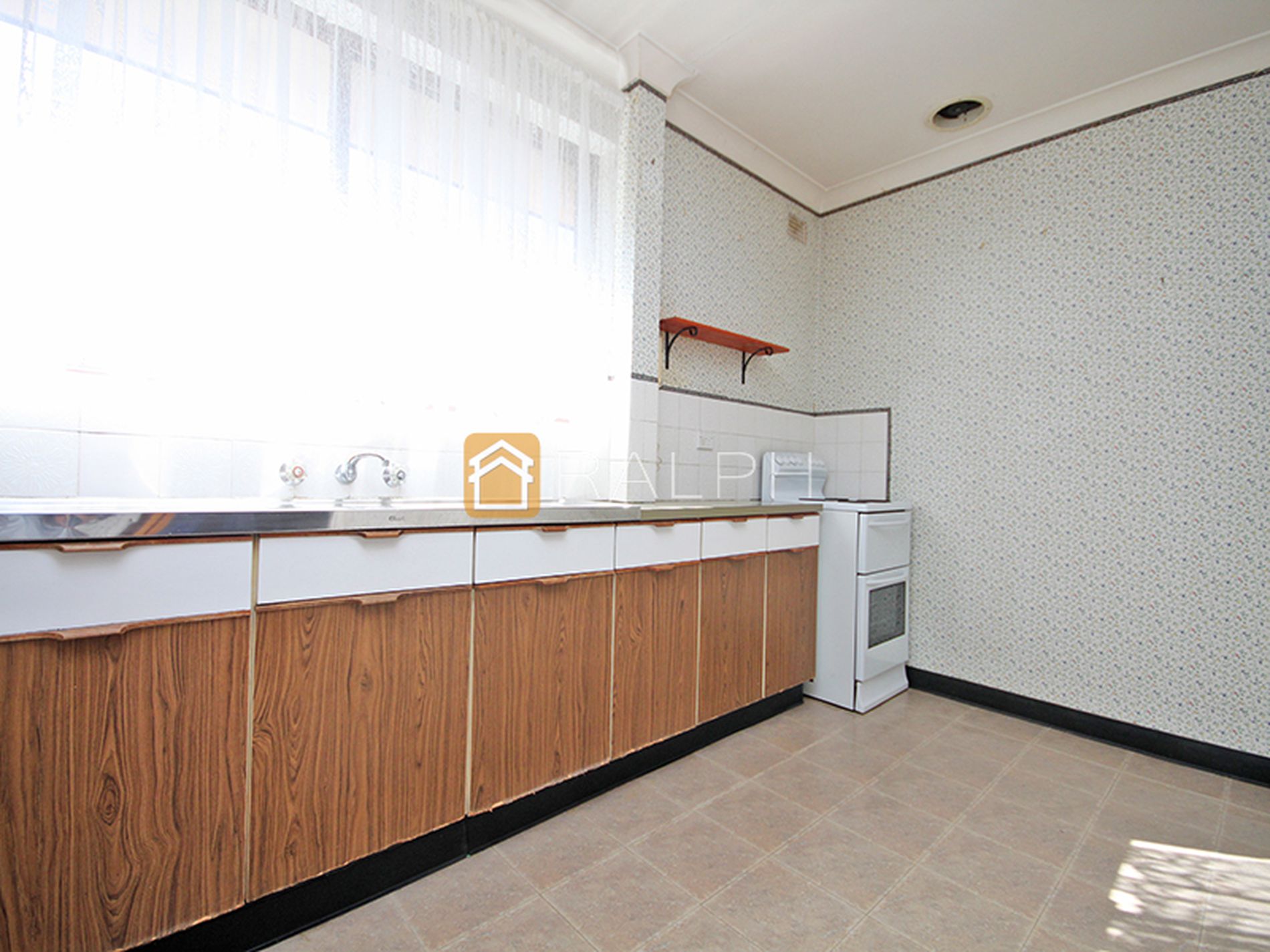 8 / 32 Hampstead Road, Homebush West