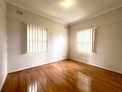 16 Ralph Street, Westmead