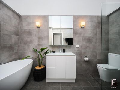 2A Pandora Parade, Noraville