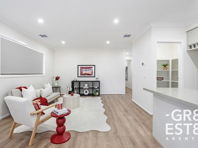 18 Aurora Drive, Cranbourne West