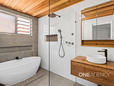 16 Gow Avenue, Albion Park Rail