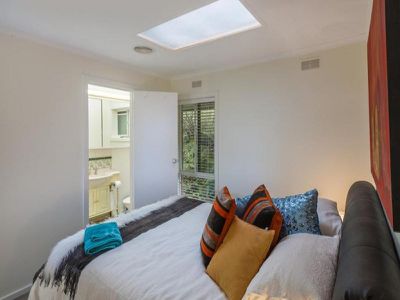 11 Wynn Avenue, Mount Macedon