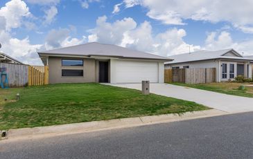 4 Henley Close, Blacks Beach