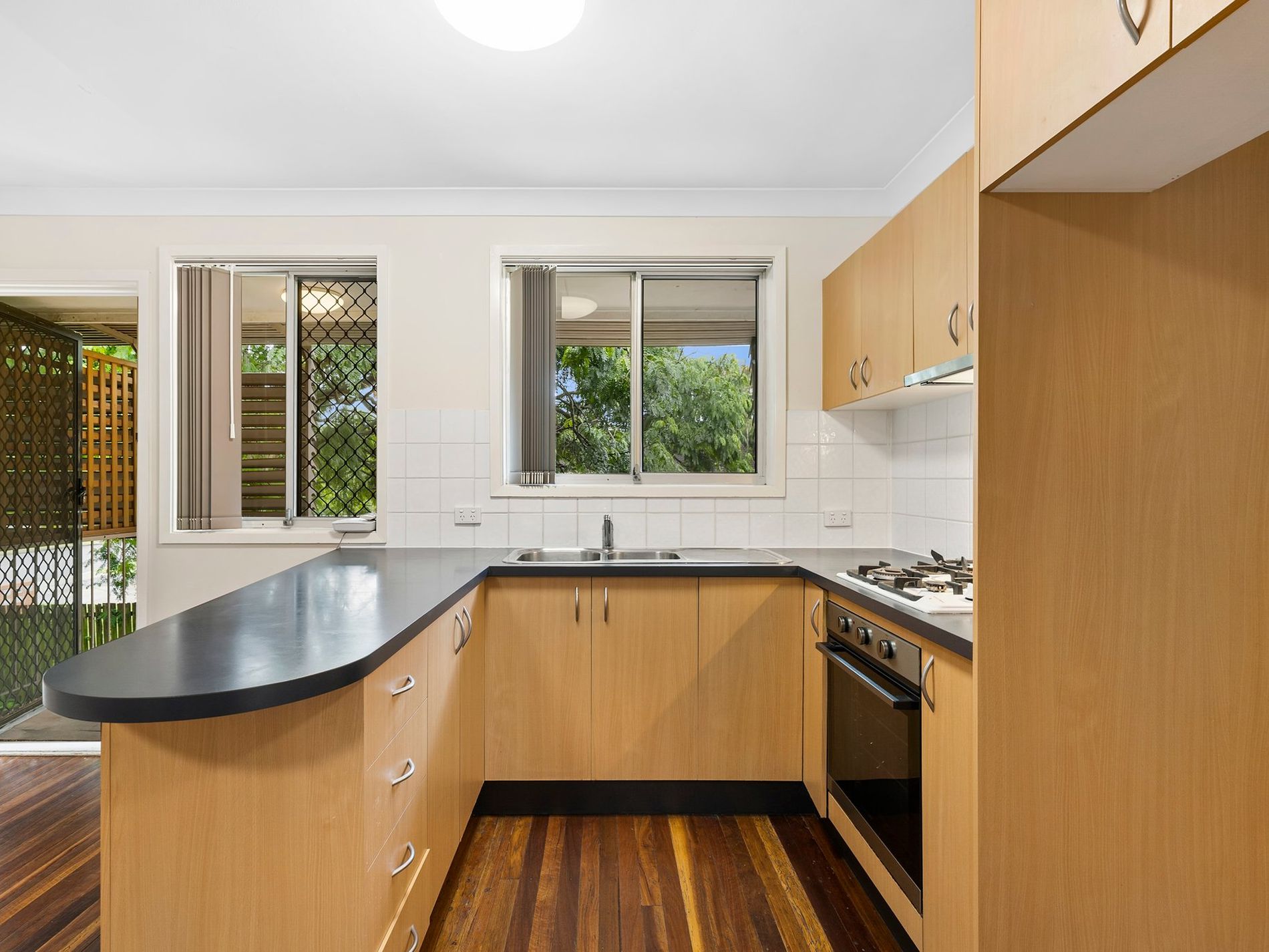 2 / 89 Indooroopilly Road, Taringa