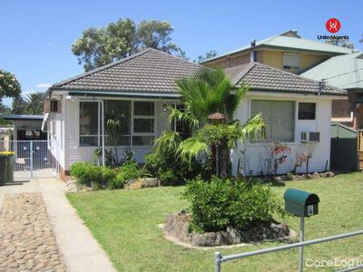 4 Lang Street, Smithfield