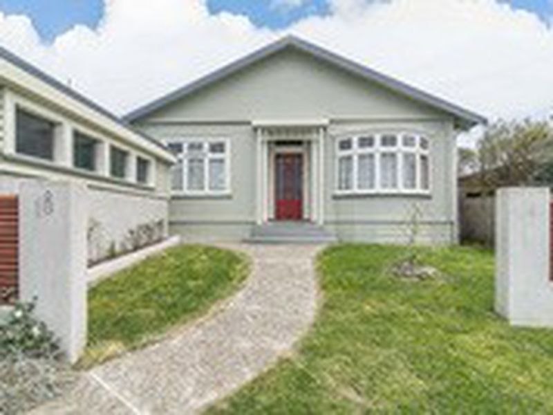 18 Tirangi Road, Rongotai