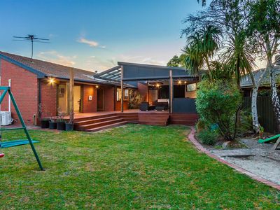 9 Rayner Close, Rowville