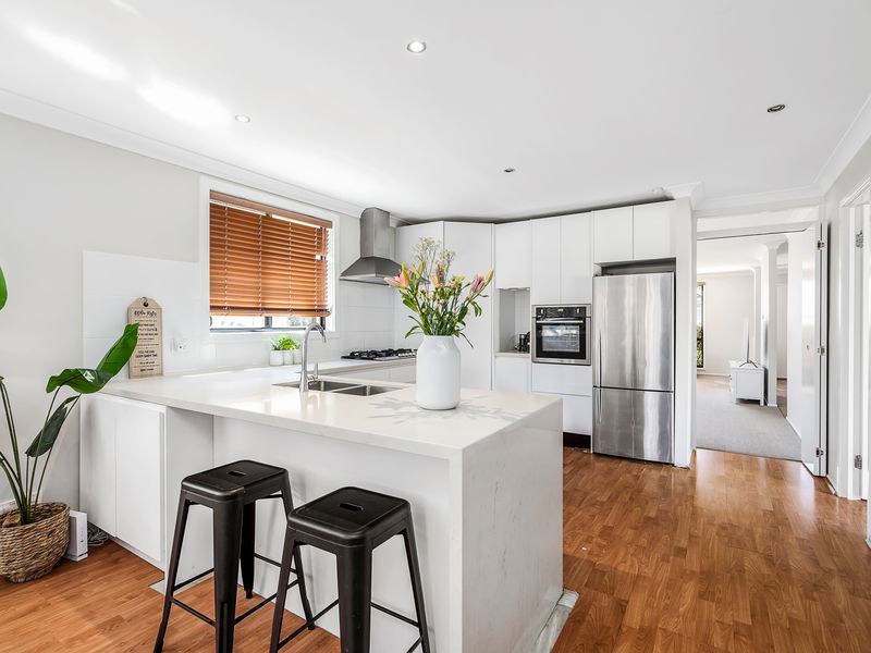 4 Bittern Grove, Glenwood