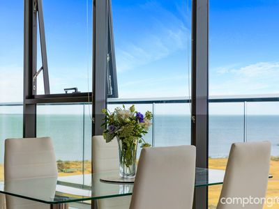 810 / 25 Windsor Terrace, Williamstown