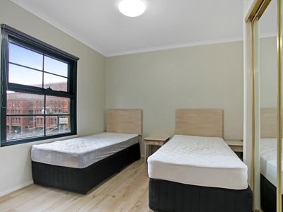 303 / 585 Latrobe Street, Melbourne