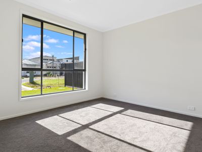 1 / 55 The Vines Drive, Normanville