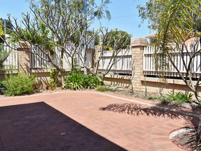 2/74 Dover Road, Scarborough