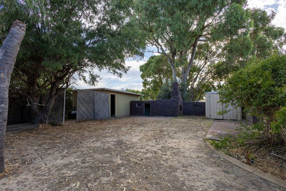 25 Liverpool Street , Shoalwater
