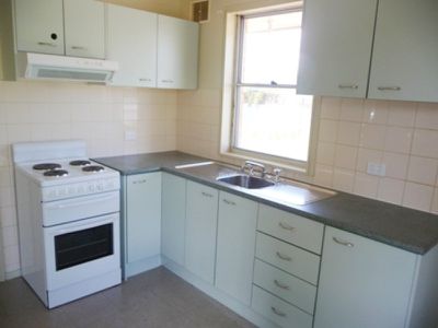 660 East Street, East Albury